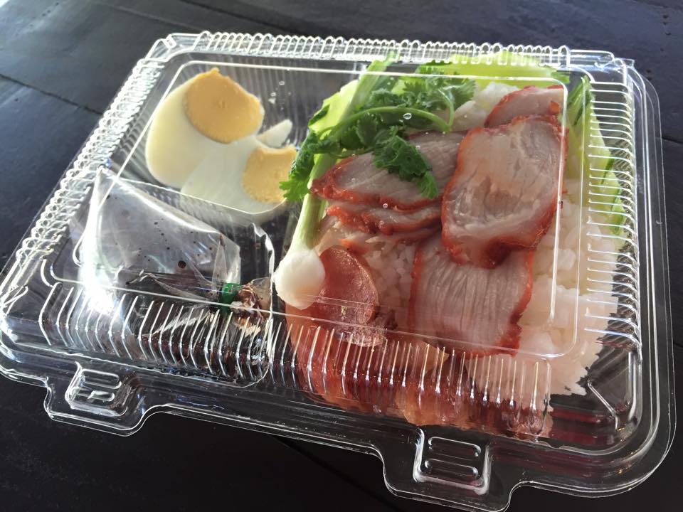ข้าวขาหมูระยอง สาขาตะพง ข้าวกล่อง ข้าวหมูแดง มันไก่ เกี๋ยวเตี๋ยวเป็ดตุ๋น เน้นเป็ด คากิ