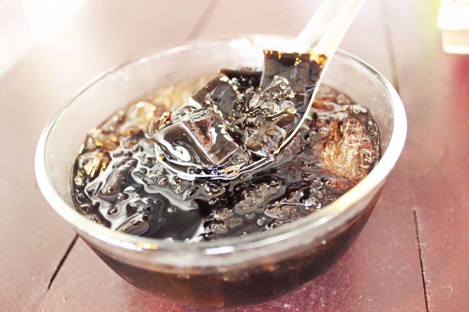 ข้าวขาหมูระยอง สาขาตะพง ข้าวกล่อง ข้าวหมูแดง มันไก่ เกี๋ยวเตี๋ยวเป็ดตุ๋น เน้นเป็ด คากิ